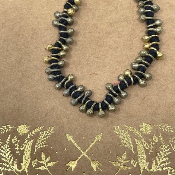 SHIRALEAH Hope Tassel Bracelet - Picture 4 of 5